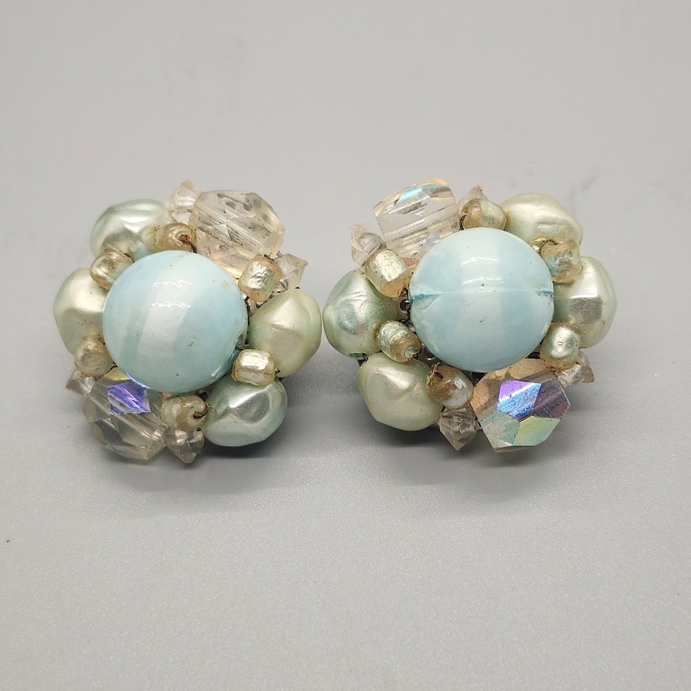 Vtg Japan Lucite Cluster Bead Earrings White Bluish Chunky Clip Retro